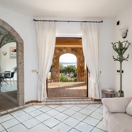 Mimosa Villa *