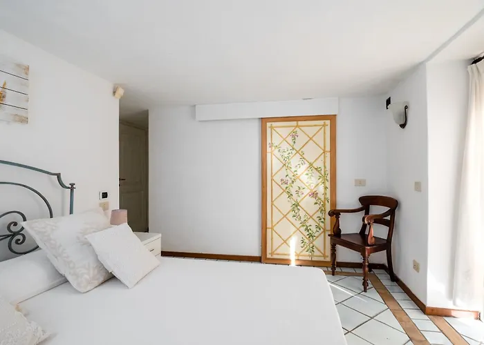 Вилла Mimosa Гольфо-Аранчи